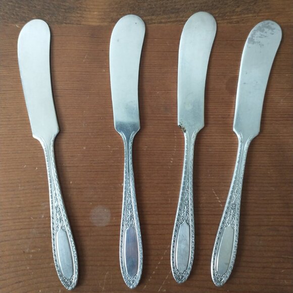 Bundle of 17 Pieces of Vintage Antique Silver Plated Silverware - Picture 5 of 5